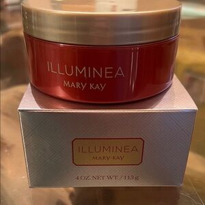 NIB Mary Kay Illuminea Radiant Gold Cream